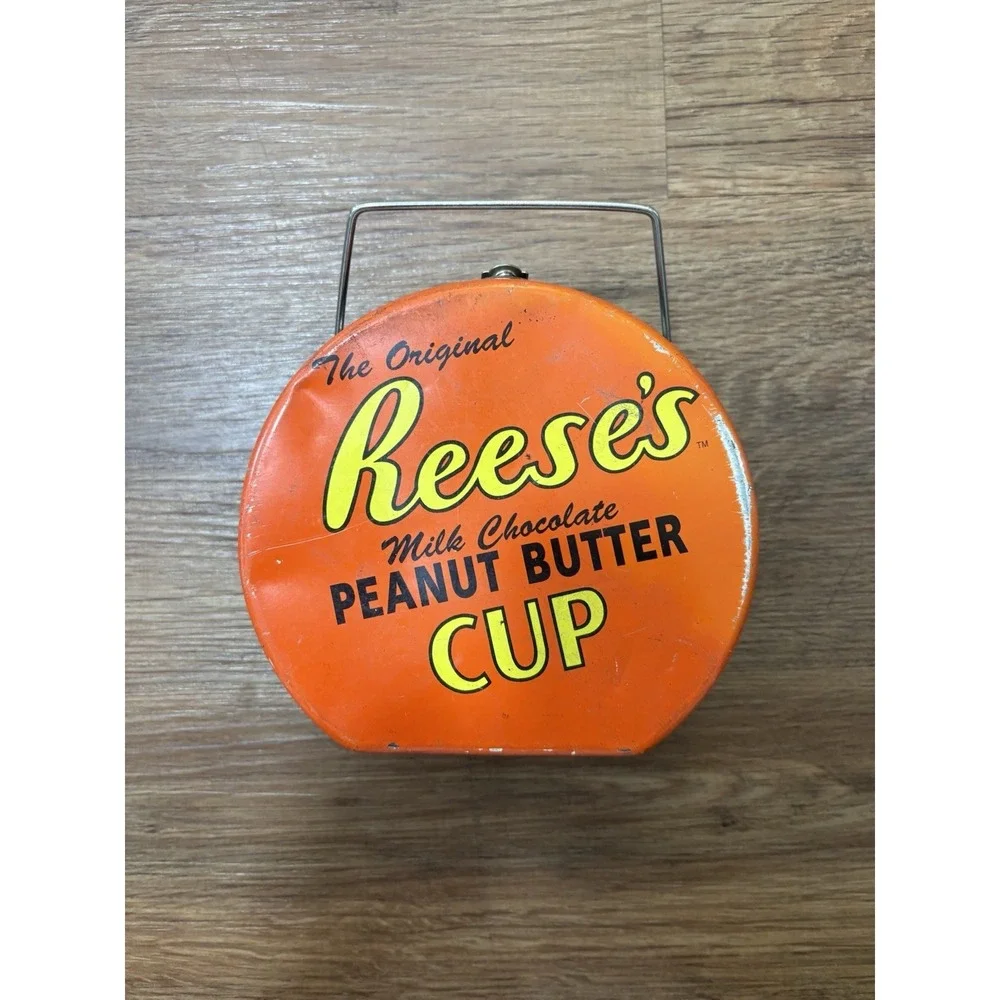 Vintage Style Reese's Peanut Butter Cup Metal Lunch Box Tin Carry Case